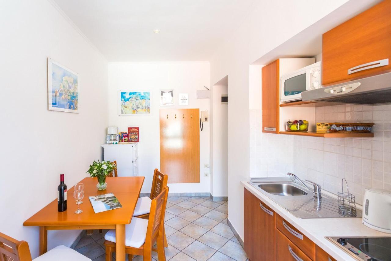 Apartment& Room Lukre / Apartment Lukre With Terrace Дубровник Екстериор снимка